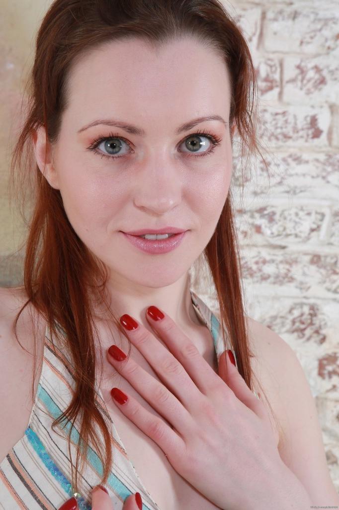12P Redhead Teen Babe Fingering Hairy Vagina