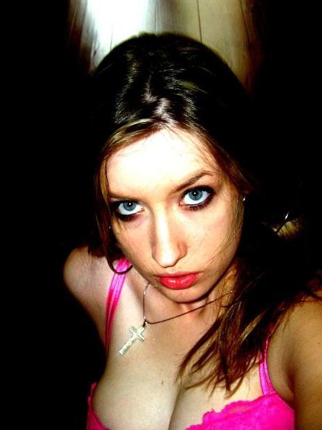 16P Various naughty blondes getting naughty