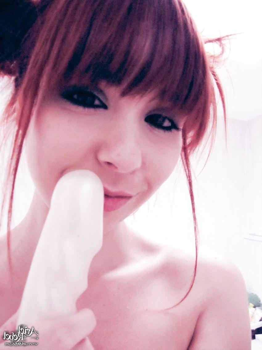 16P Ariel Rebel shooting her gorgeous body pussy and ass in the mirror