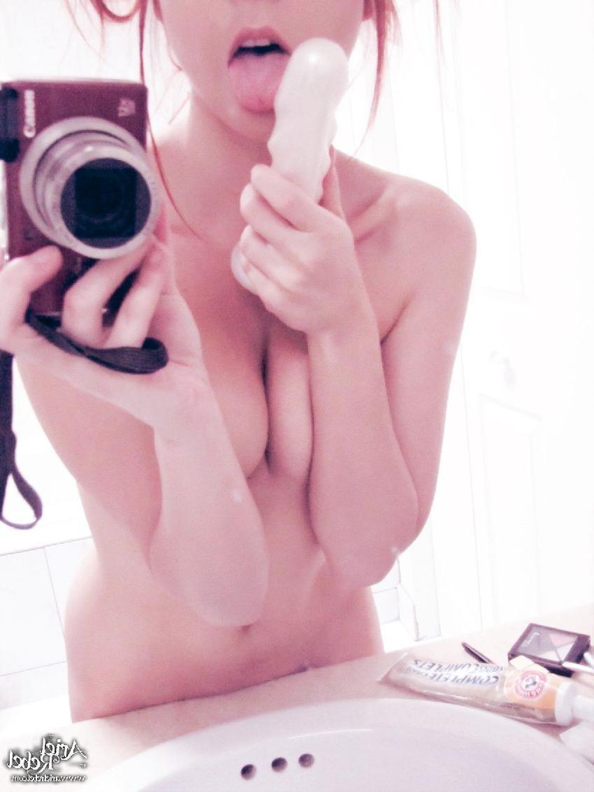 16P Ariel Rebel shooting her gorgeous body pussy and ass in the mirror