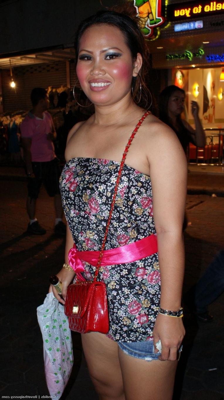 25P Drunk Thai Hookers exposed and drinking in public asian babes