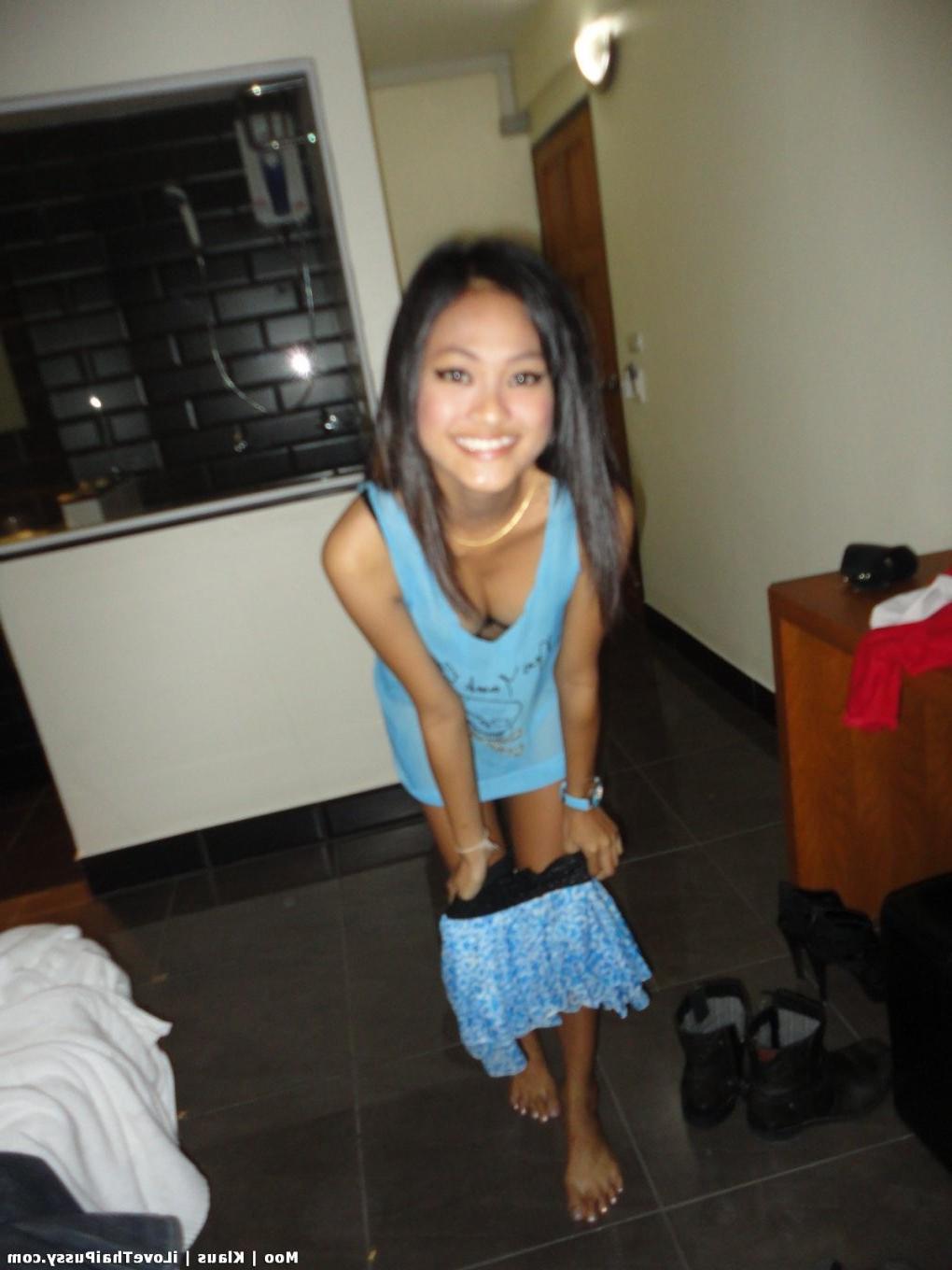 25P Thai street hooker picked up and fucked by swedish sex tourist asian babe