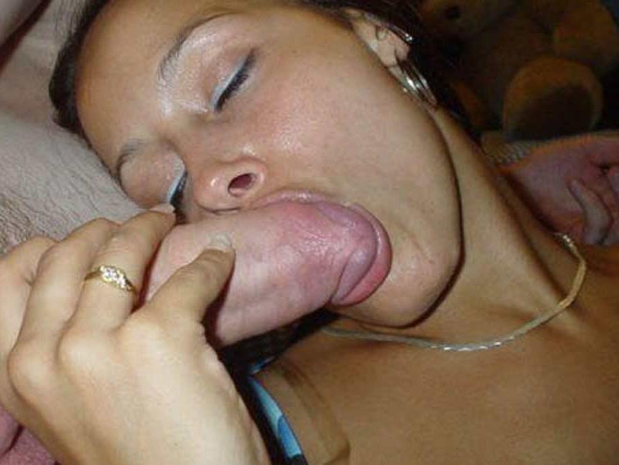 15P Giving hot blowjobs