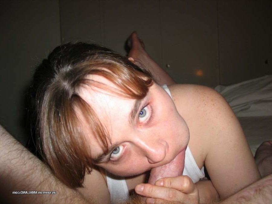 15P Giving a kinky BJ