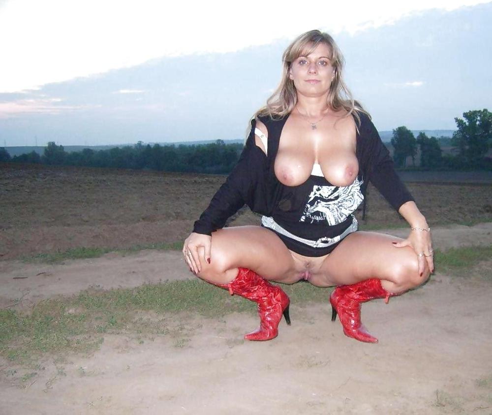 7P Wife loves the nature