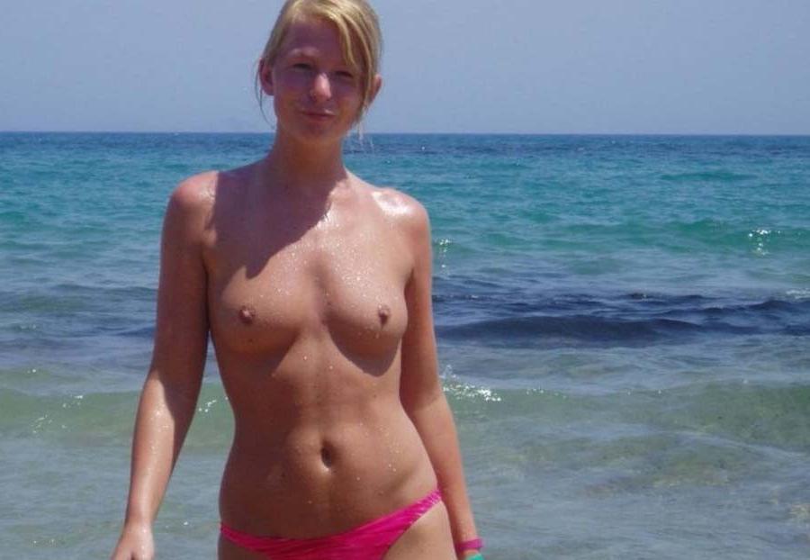 15P Giving a blowjob