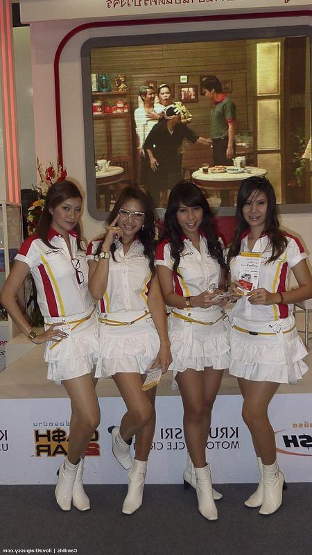 25P Thailands sexiest girls exposed in public places hot asian models and hookers