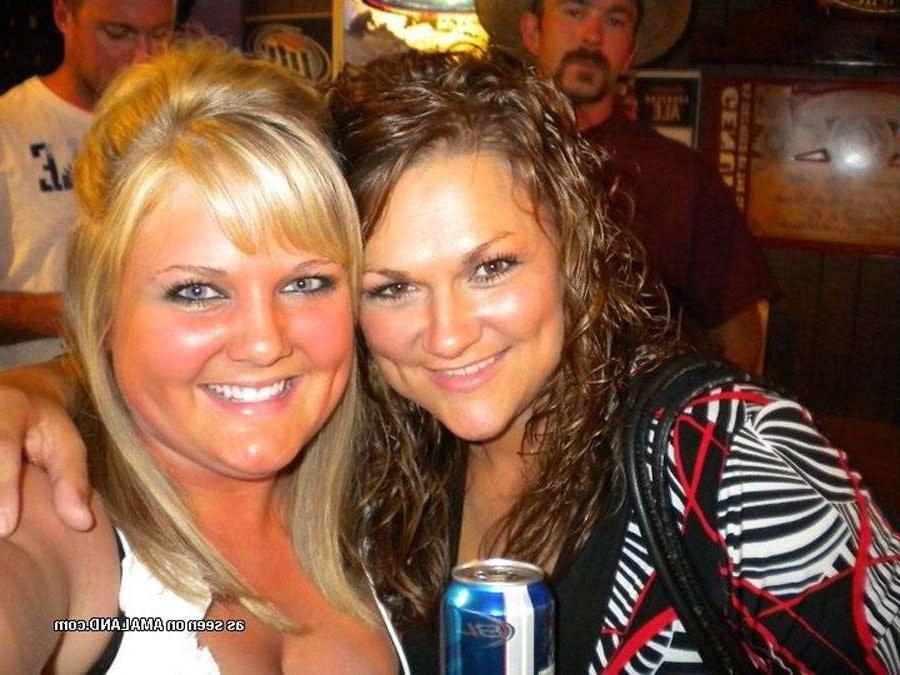 10P Bbw frat chicks with big tits partying out