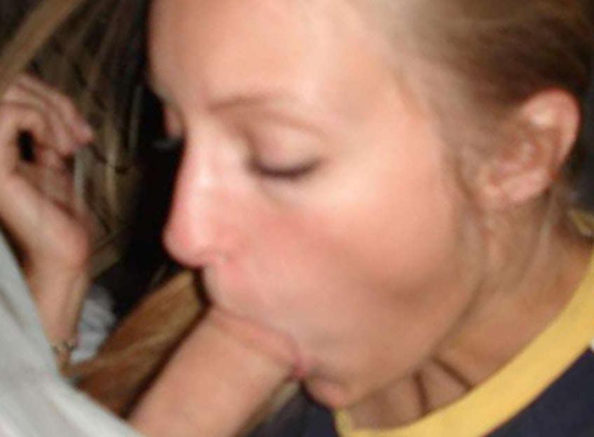 15P Giving hot blowjobs