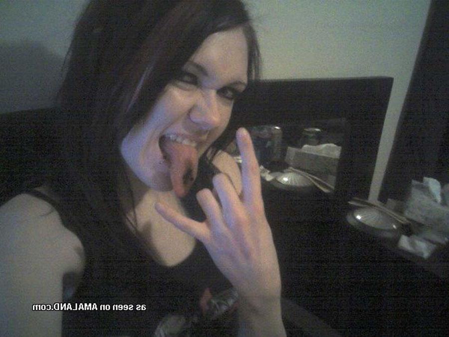 15P Hot and sexy amateur goth babe