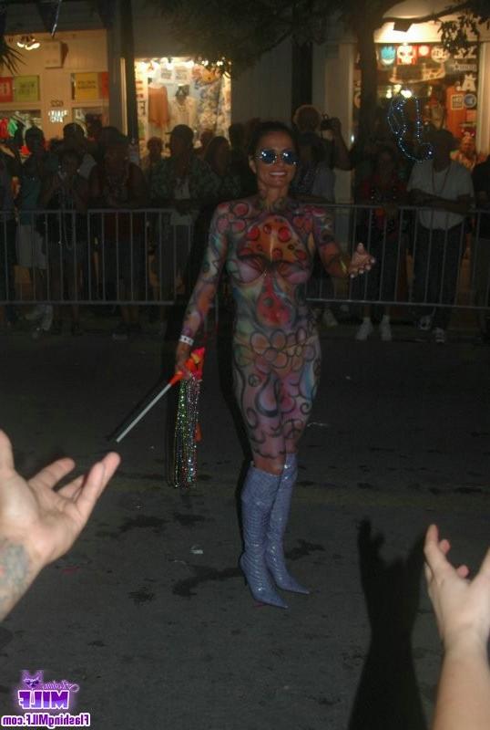15P Mature Mardi Gras Flashing Milfs Exposing Big Older Tits In Public Voyeur Fantas