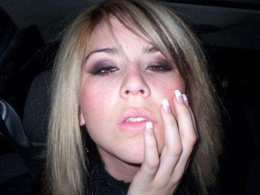 12P Solo blonde babe from Watch My GF dancing
