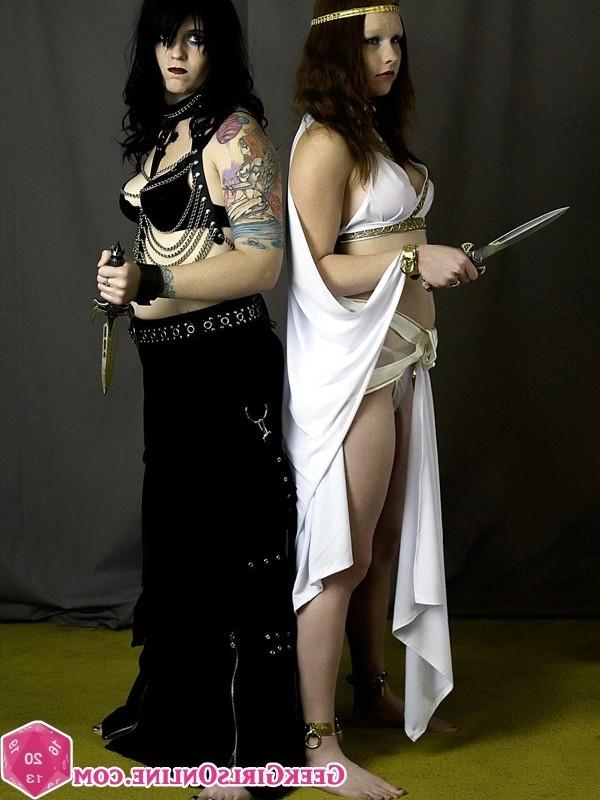 15P Hot nerdy geek chicks