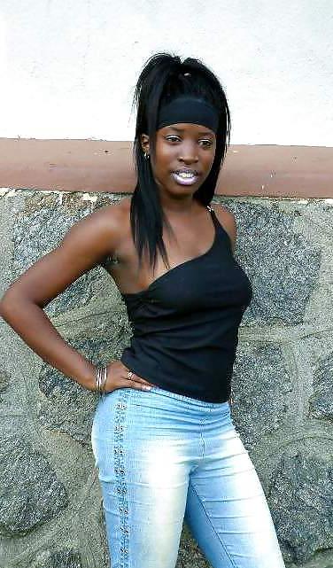 22P Black pearl