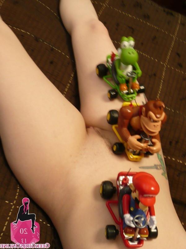 15P Hot nerdy geek chicks