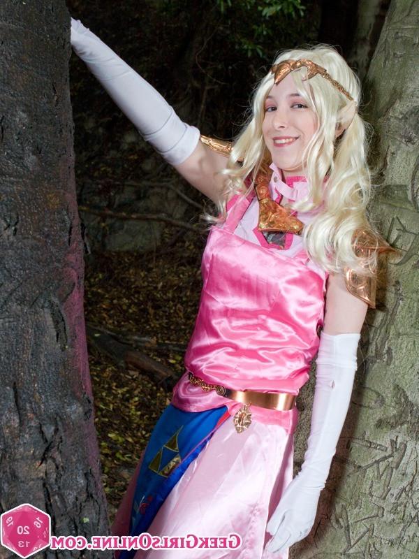 15P Hot nerdy geek chicks