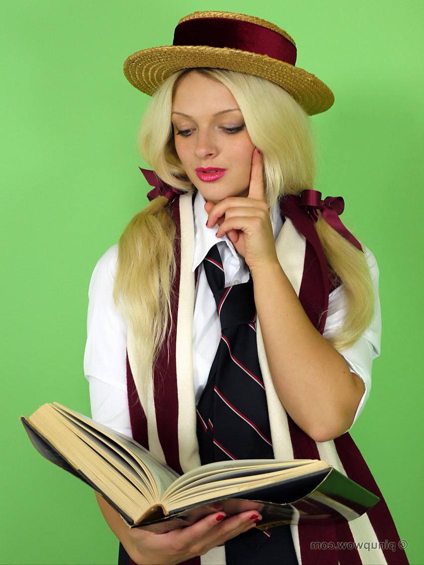 17P Saucy blonde college girl Zuziana enjoys a very sexy classic 