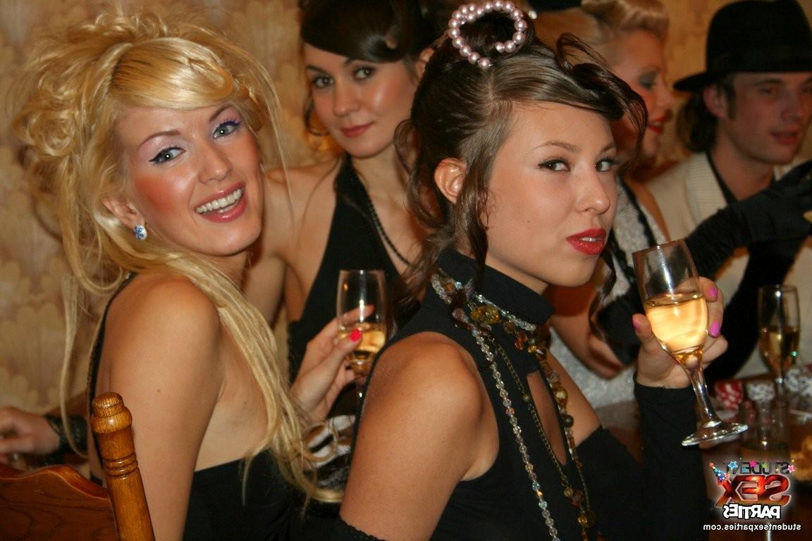 8P Girls in retro clothes fucked hard