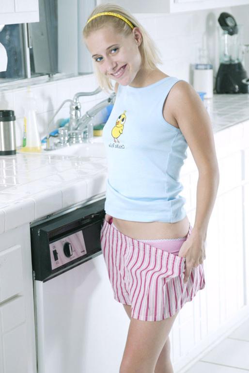 14P Blonde teen Amanda teases in the kitchen!