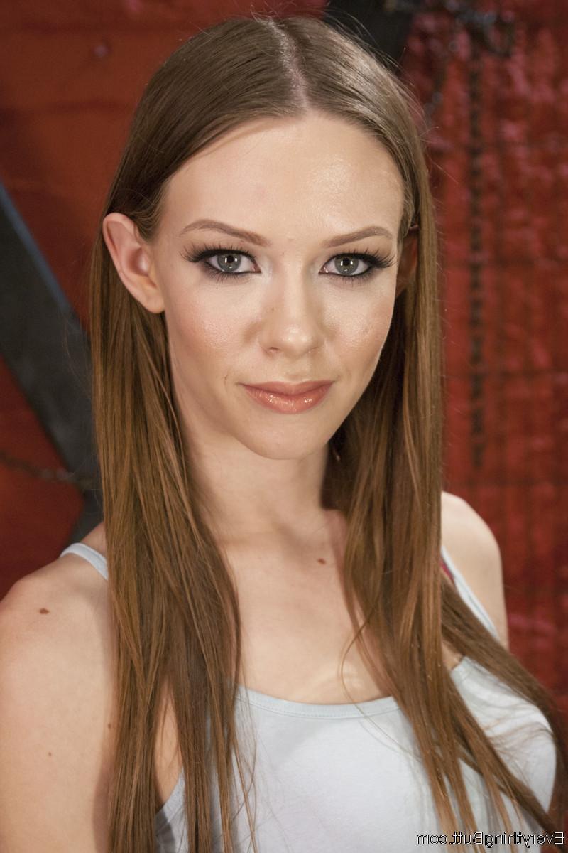 20P Penny Pax has turned to the dark side. She wants to dominate women's assholes to
