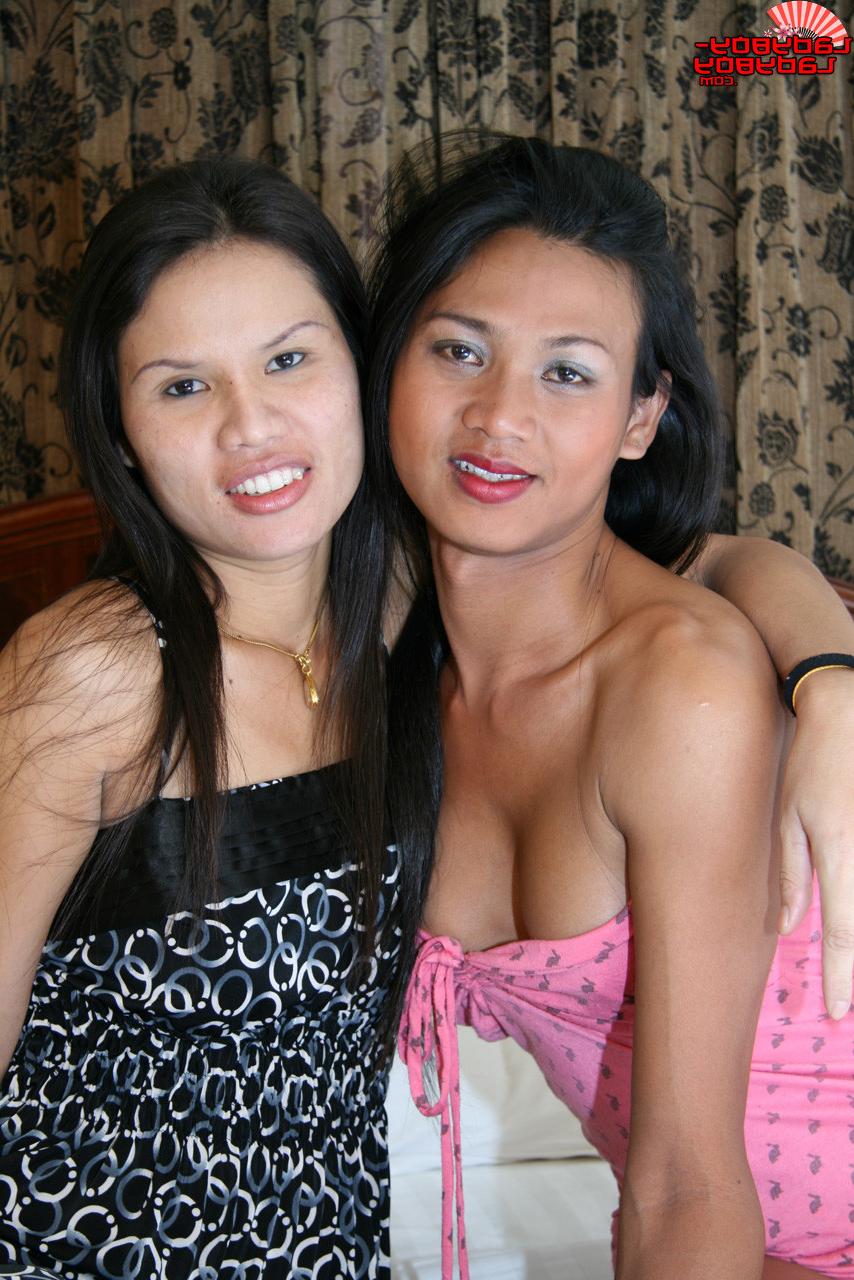14P Gorgeous Ladyboy fucks her girlfriend