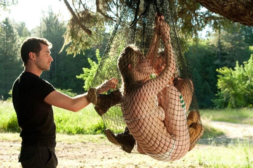 14P It was a nice day for Penny Pax and Anikka Albrite to try rough sex outdoors