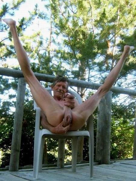 20P kinky guy gets fisted his ass and pumping