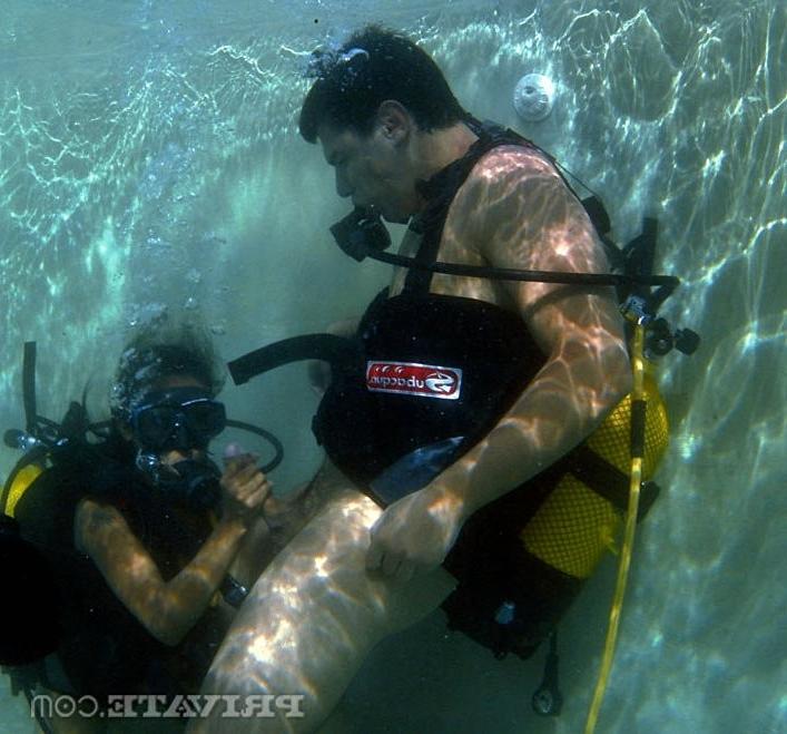 15P Underwater blowjob and fucking with this horny Asian Priva