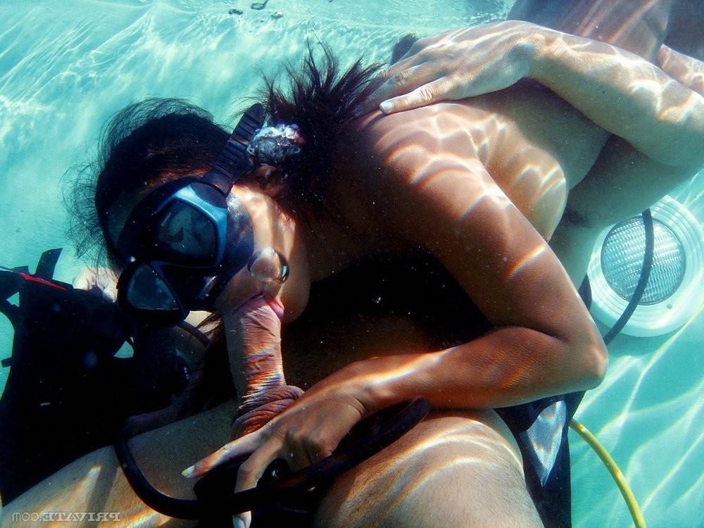 15P Underwater blowjob and fucking with this horny Asian Priva