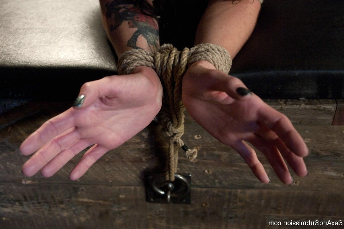 24P Sexy babe gets tied up, dominated and hard fucked in bondage
