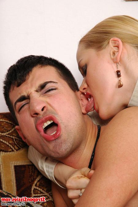 20P Susanna and Harry malewhore assfucked in female clothes