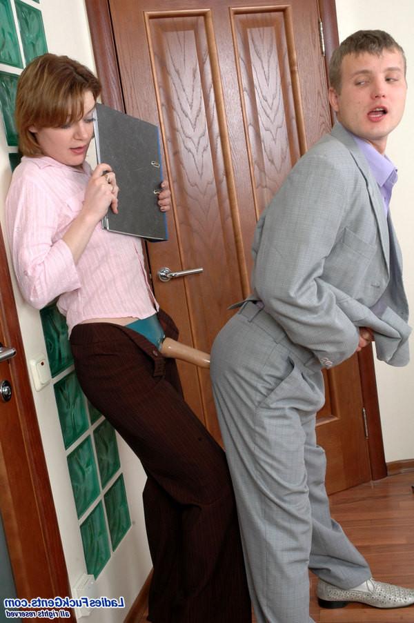 20P Female coworker with strapon knows how to spend time with guy