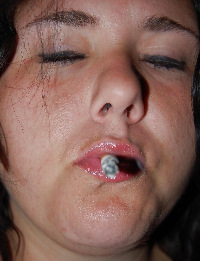 22P Dangling BBW smoking fetish