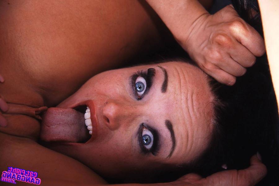 15P Lesbian pornstar blonde sex babe give oral sex and masturbation