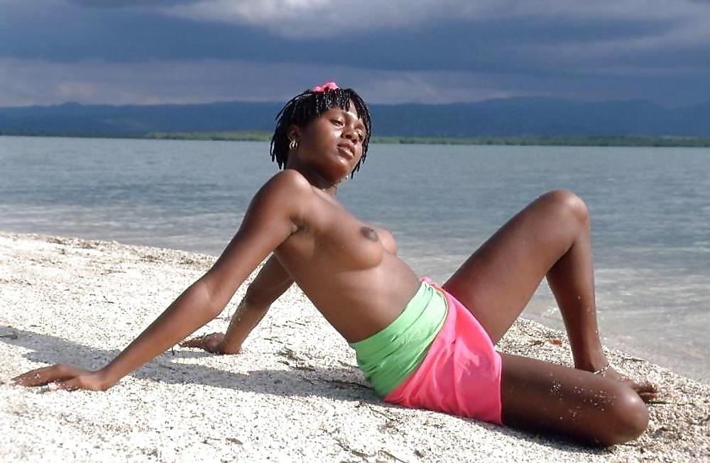 25P BLACK & EBONY GIRLS - HOTTER THAN HOT 29