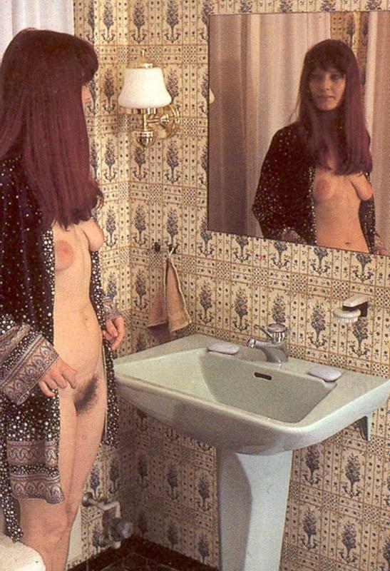 16P Hairy retro lady fucked in her ass by two guys
