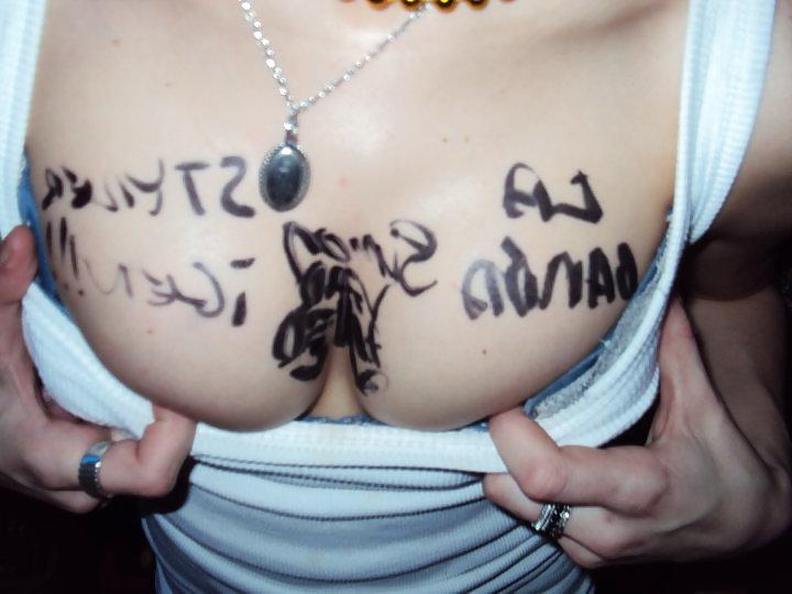 25P I love big tits and cleavage 1