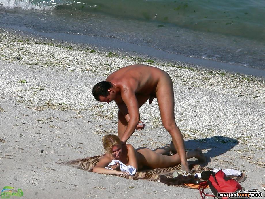 9P Fucking her in public