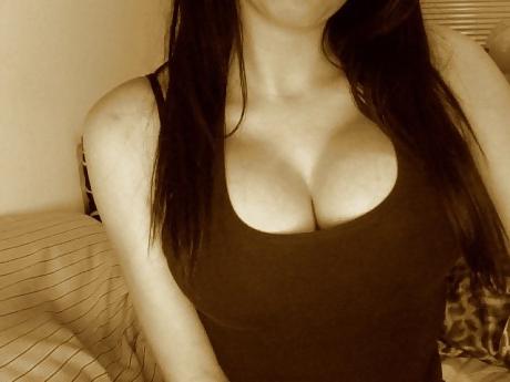 25P I love big tits and cleavage