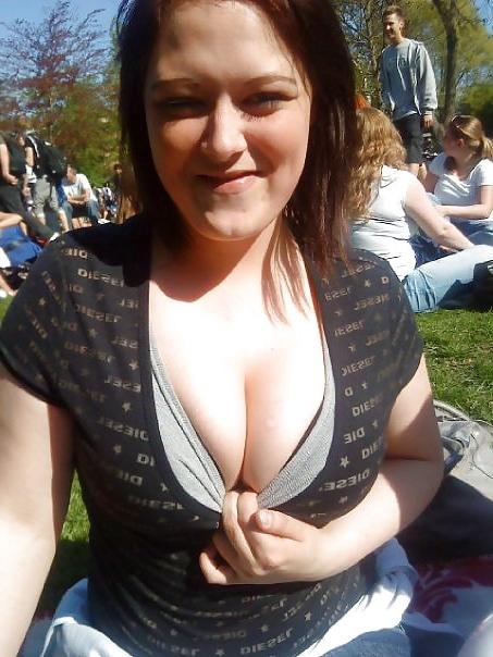 25P I love big tits and cleavage
