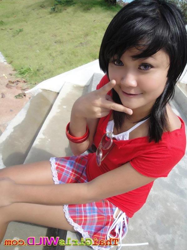 16P Febe is a sexy dirty devil schoolgirl showing her pussy in public