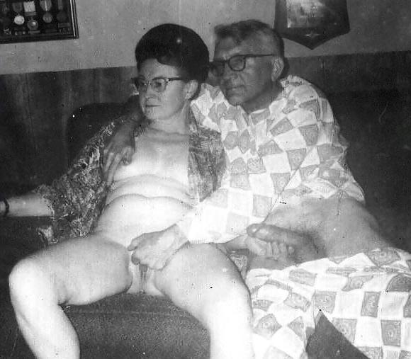 18P Classy Black and White shots
