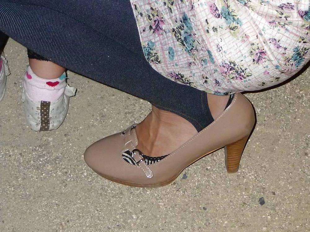 15P Japanese Candids - Feet on the Street 19