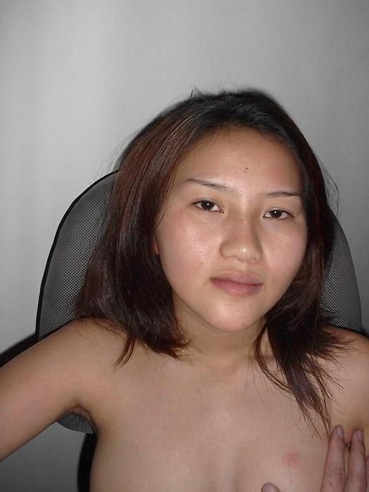 10P Kinky Asian chick with bushy twat gets banged on the bed