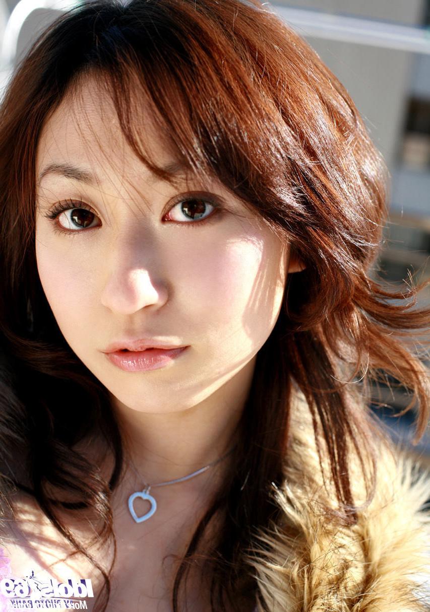 16P Japanese cleavage outside