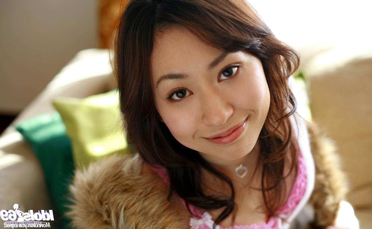 16P Japanese cleavage outside