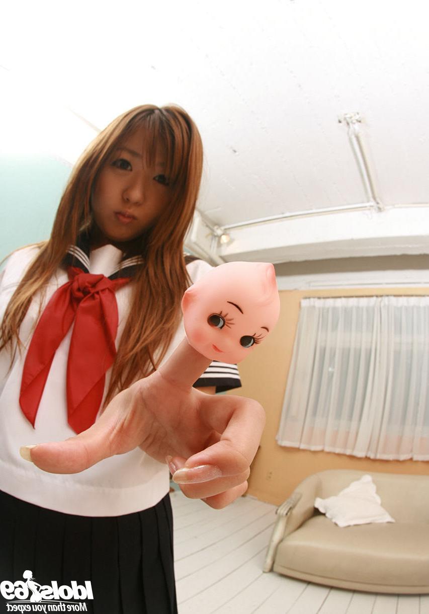 16P Japanese schoolgirl in bandage fetish