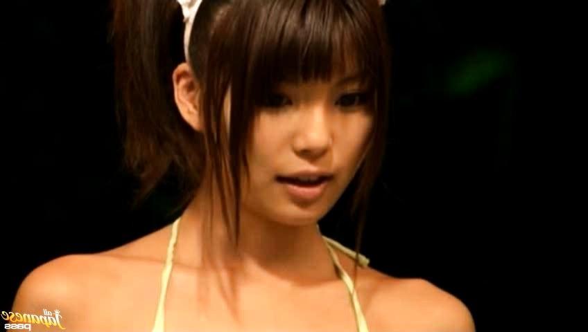 16P Kinky Jap girl fucked in public