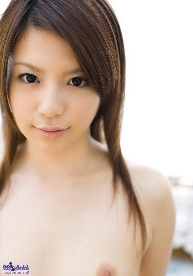 15P Japanese teen Riri Kuribayashi shows ass and pussy