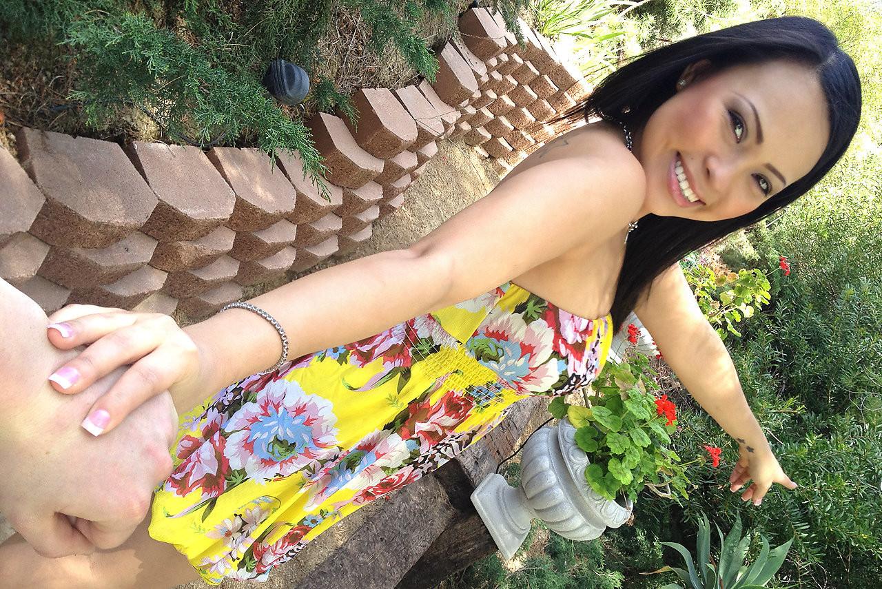10P Sexy asian Gia Lee fucking in public place